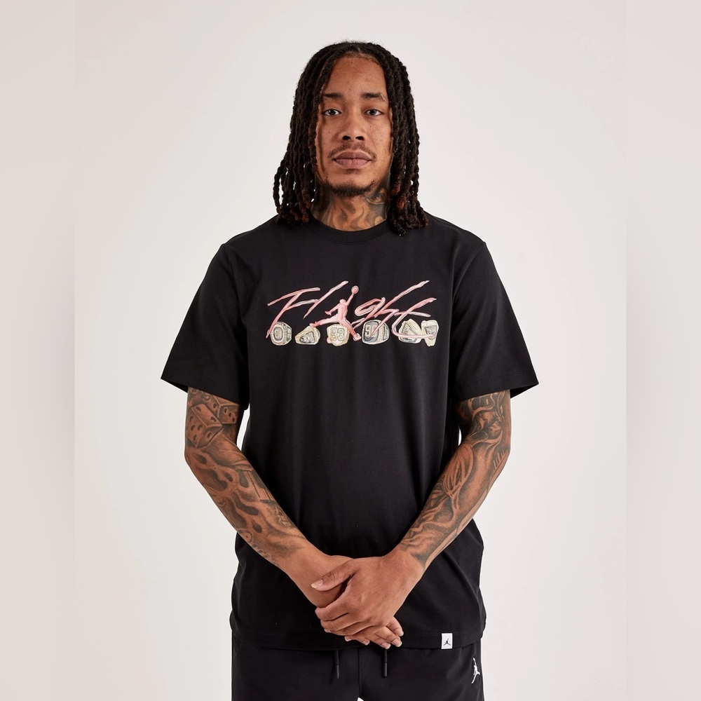 Jordan Men’s Flight Essentials Rings Crewneck Tee Black Size M